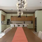 Villa Kiin Ha - Luxurious 5-Br Villa With Swim-Up Pool