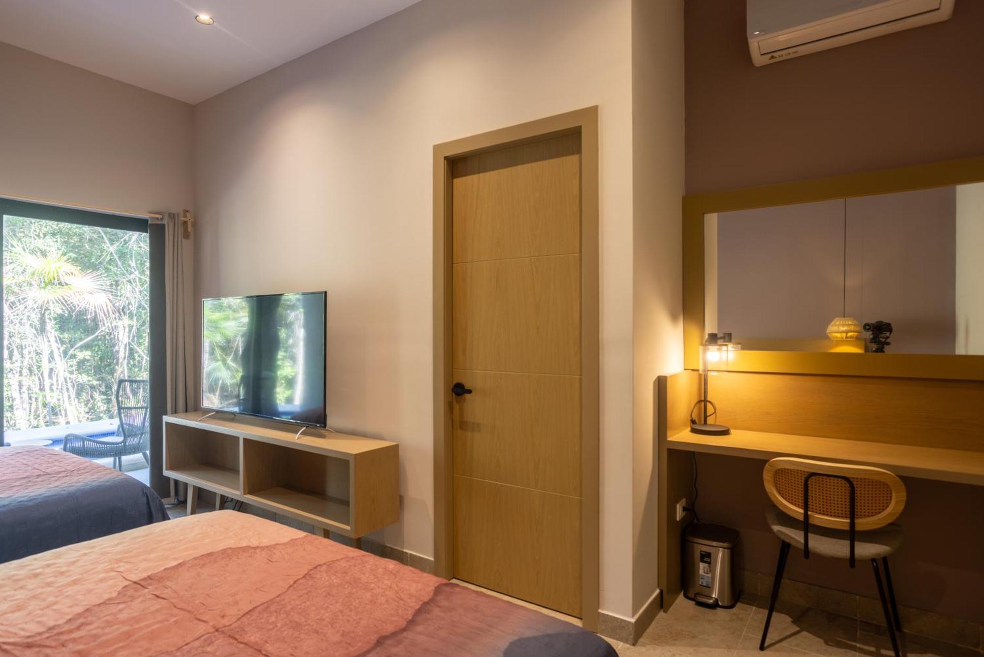 Kiin Ha - Luxurious 5-br With Swim-up Pool * Cozumel