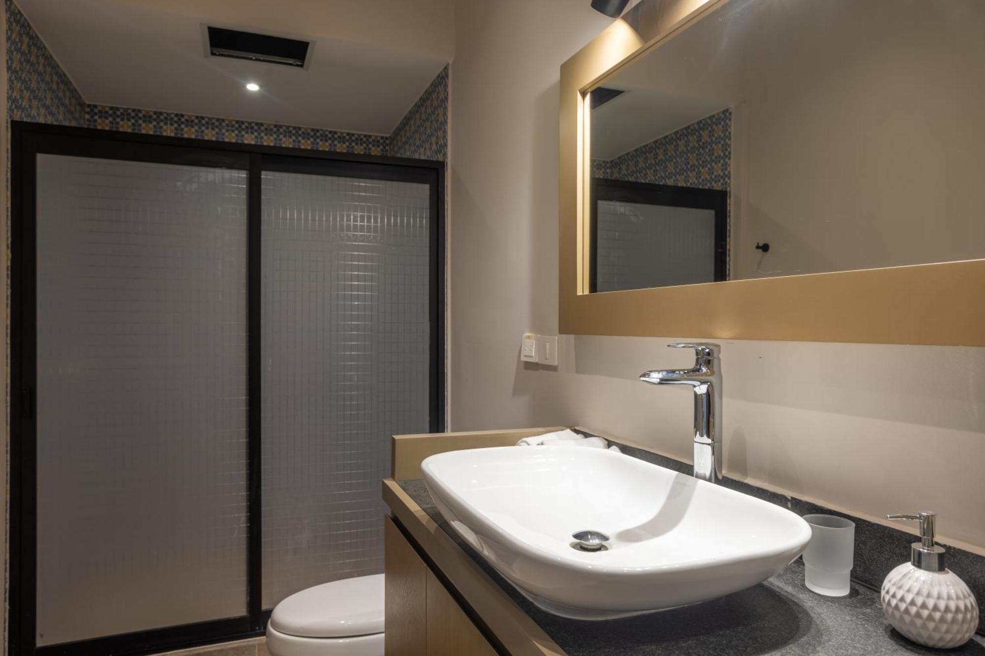 Kiin Ha - Luxurious 5-br With Swim-up Pool