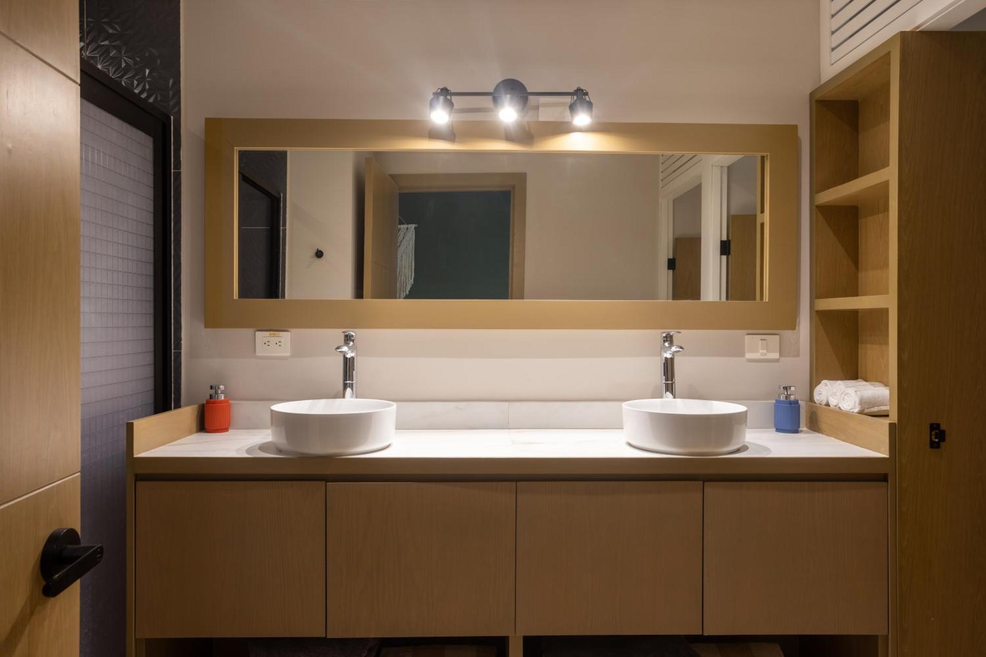Kiin Ha - Luxurious 5-br With Swim-up Pool Villa Cozumel